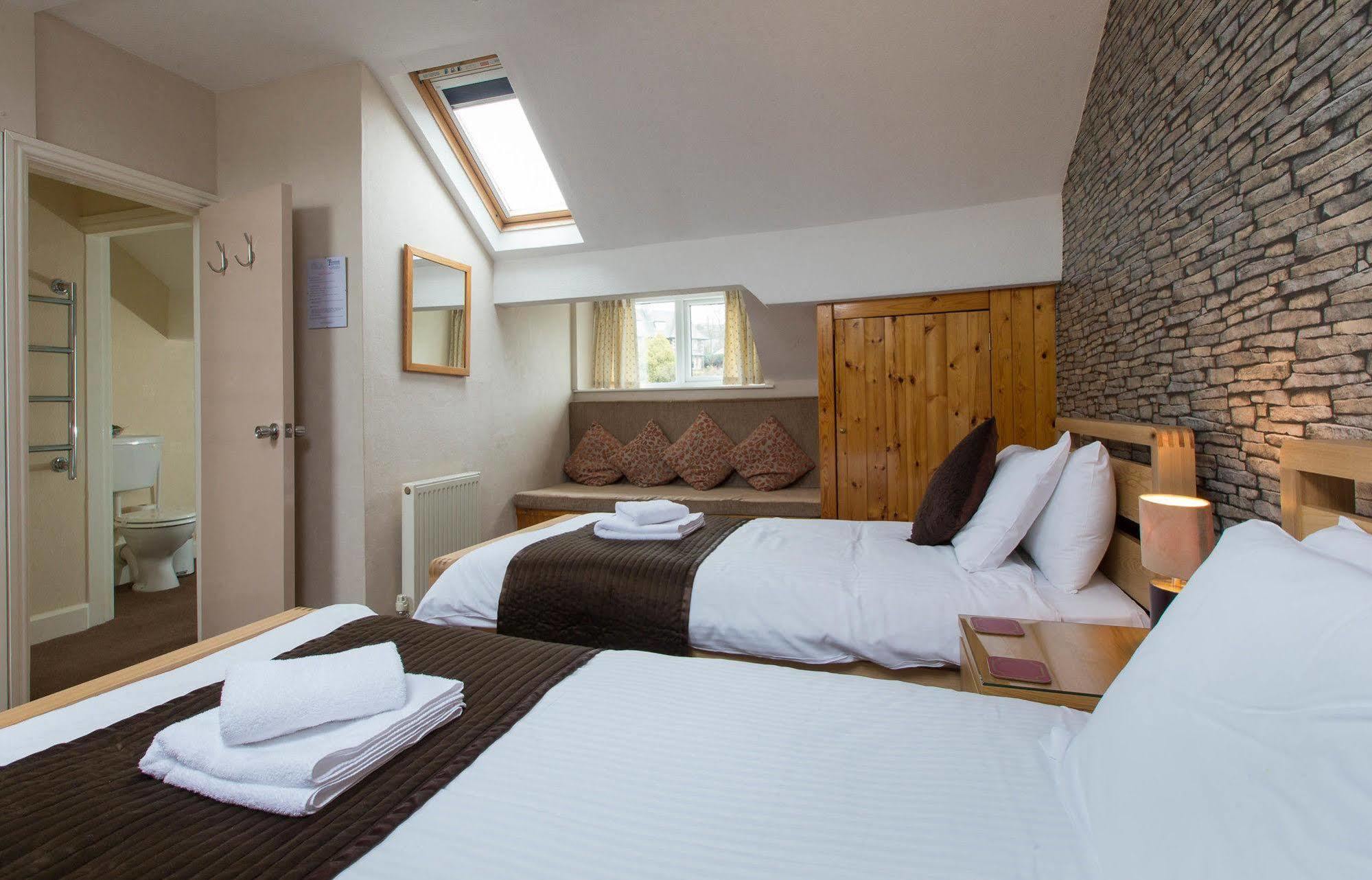Отель Thornbank House Offering Breakfast And With The Use Of Free Local Health Club Уиндермир Экстерьер фото