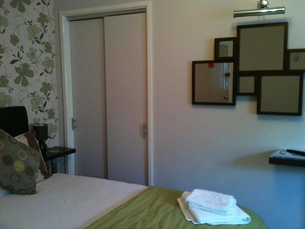 Отель Thornbank House Offering Breakfast And With The Use Of Free Local Health Club Уиндермир Экстерьер фото