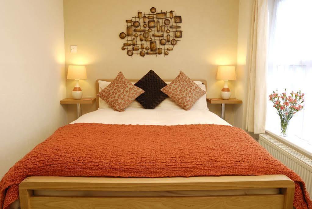 Отель Thornbank House Offering Breakfast And With The Use Of Free Local Health Club Уиндермир Экстерьер фото